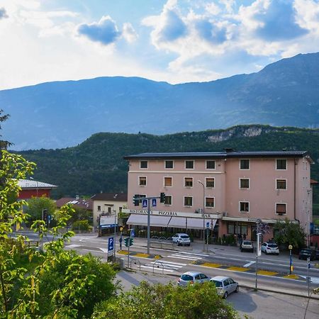 Almamed Hotel San Leonardo Vigolo Baselga Buitenkant foto