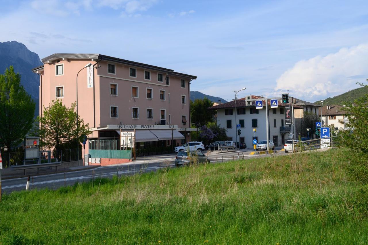 Almamed Hotel San Leonardo Vigolo Baselga Buitenkant foto