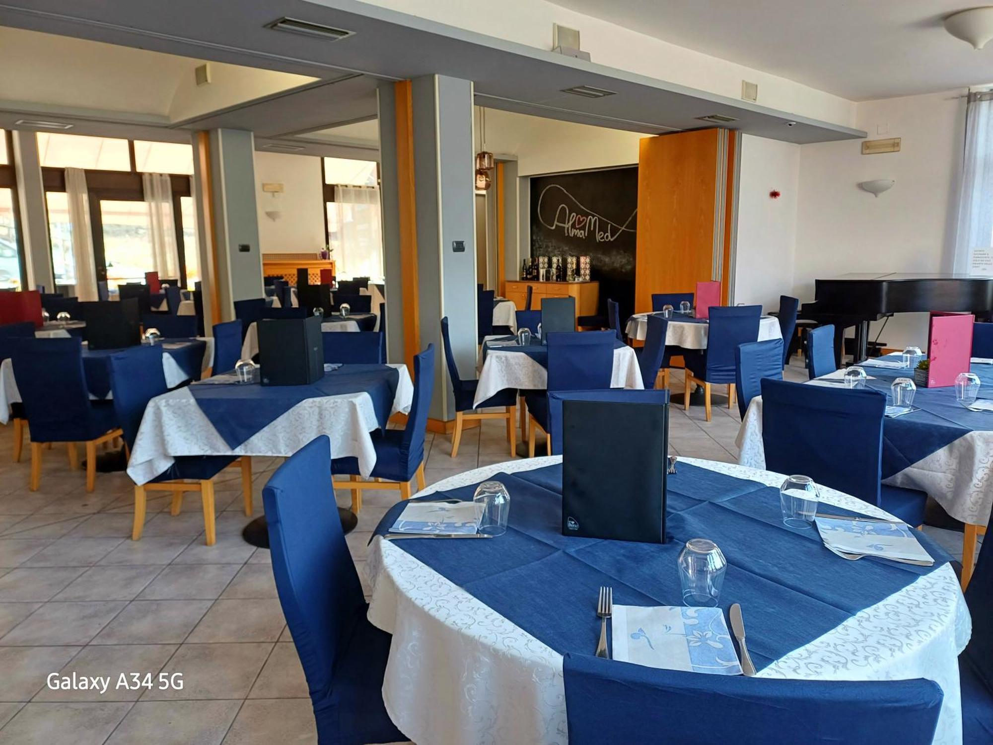 Almamed Hotel San Leonardo Vigolo Baselga Buitenkant foto